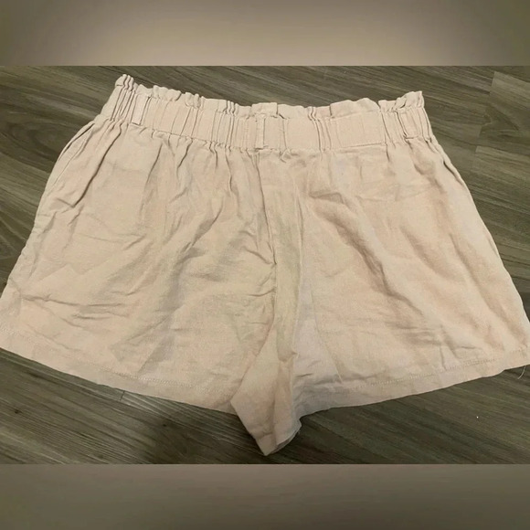 Charlotte Russe light pink high waist twill shorts size XL - Picture 3 of 3